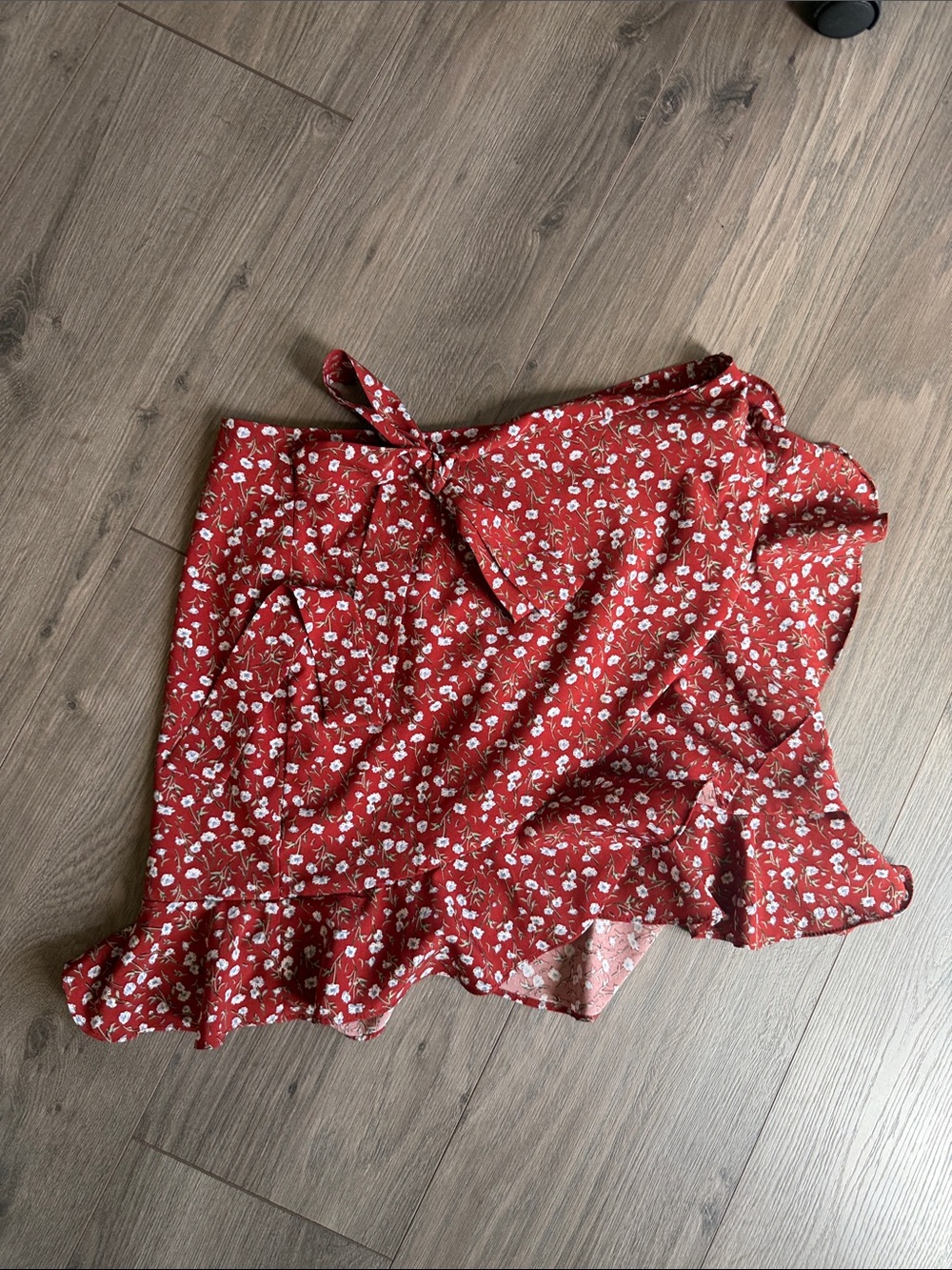 Shein Medium Red Floral Ruffle Mini Skirt